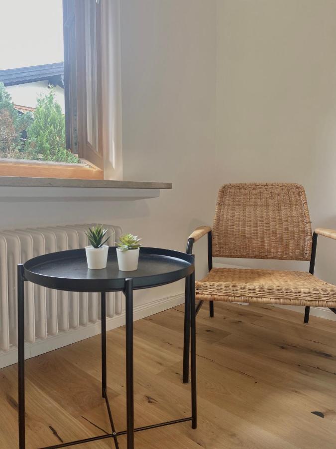 Ruhige Oase In Bester Lage Am Tegernsee, Ideal Für Urlaub Und Arbeit Rotta